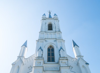 Lukšių bažnyčia