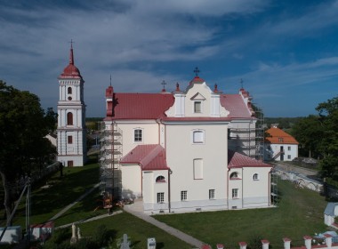Troškūnų Švč. Trejybės bažnyčios ir bernardinų vienuolyno statinių kompleksas