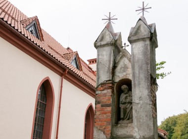 Senųjų Trakų Viešpaties Apreiškimo Švč. Mergelei Marijai ir Šv. Benedikto bažnyčia